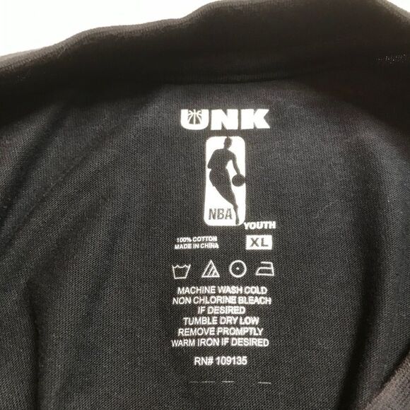 NBA Trailblazers Unk Officially Licensed T-Shirt Youth Size XL - Picture 2 of 5
